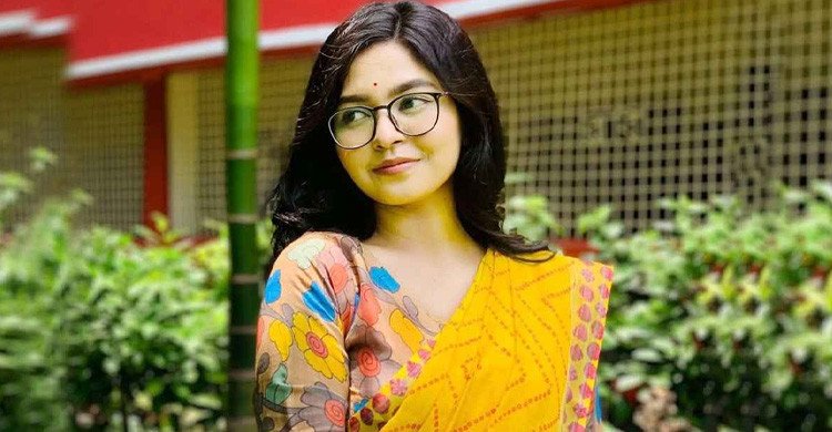 ছাত্রদল নেত্রী প্রীতিকে নিয়ে ছাত্রলীগ নেত্রীর ফেসবুক পোস্ট ভাইরাল